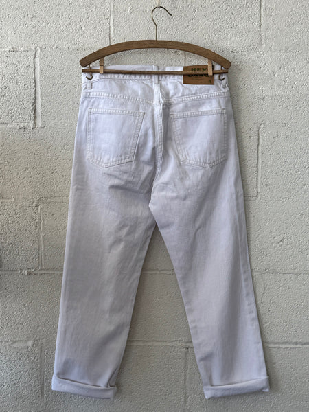 The Loose Crop White