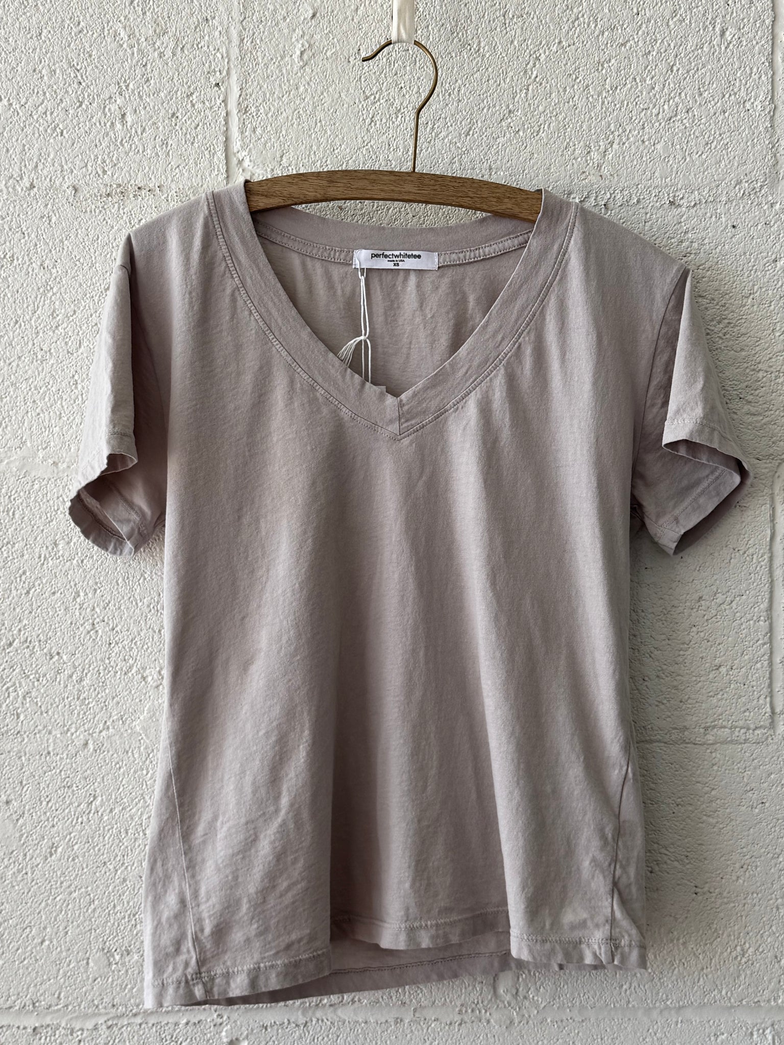 the Hendrix Tee - Silver