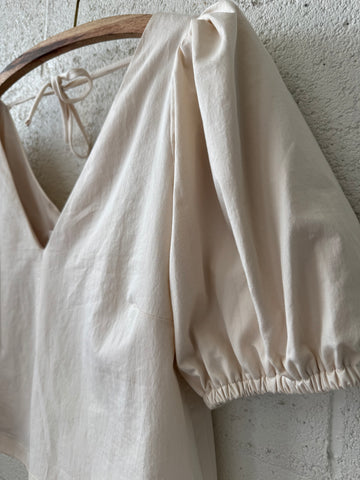 V Top - White Swan